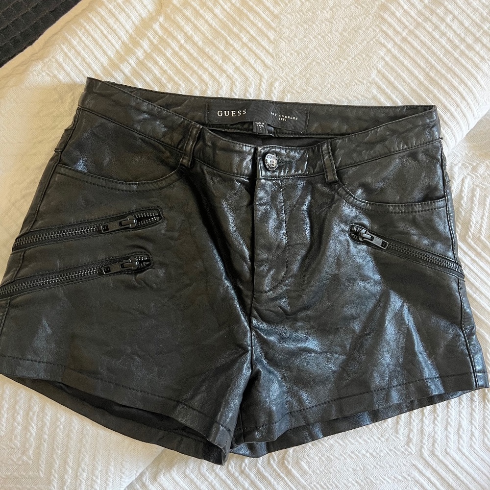 Guess Faux Leather Zipper Shorts Black size 0